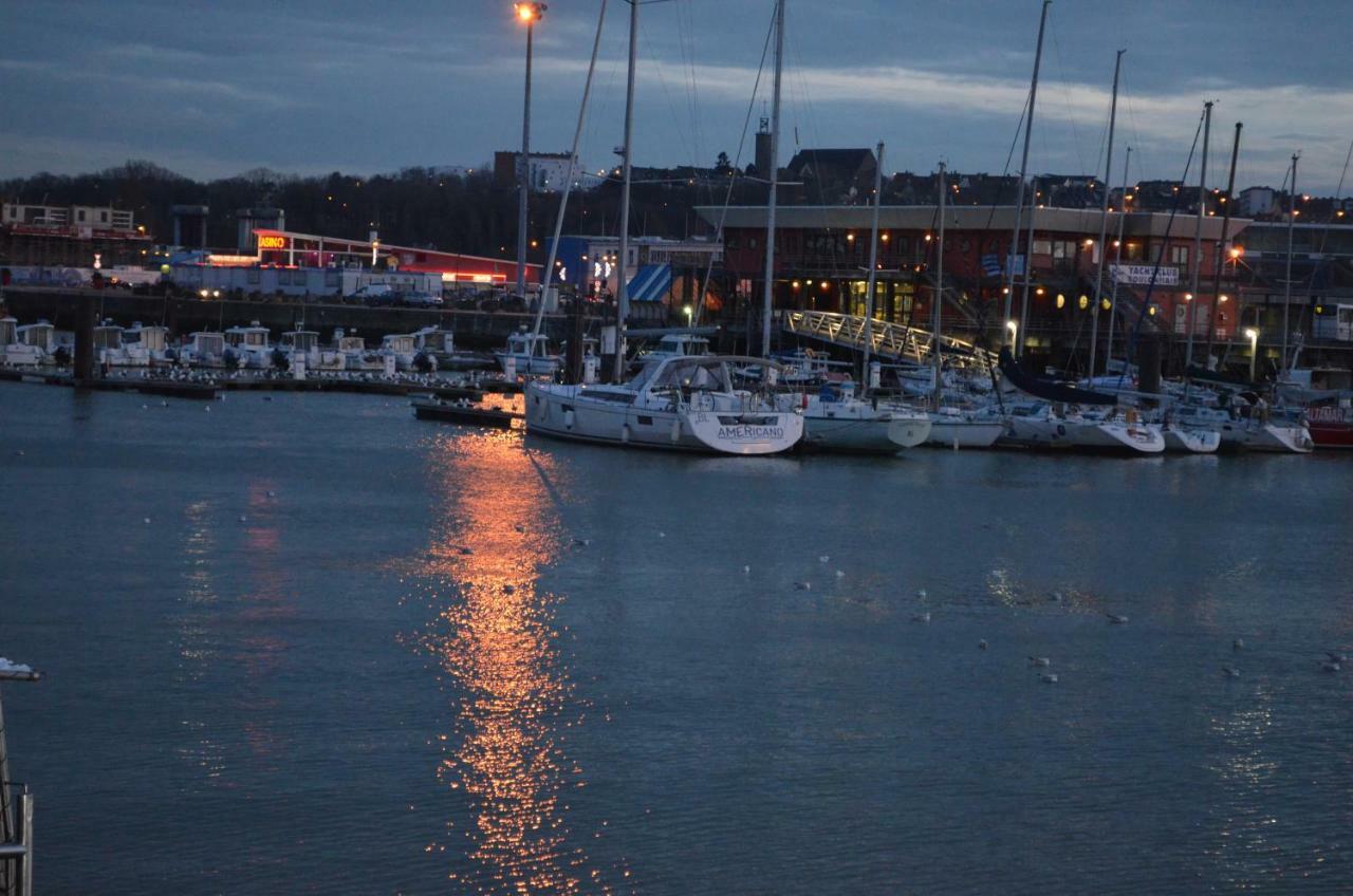 Appart Vue Sur Port Boulogne-sur-Mer Exterior foto